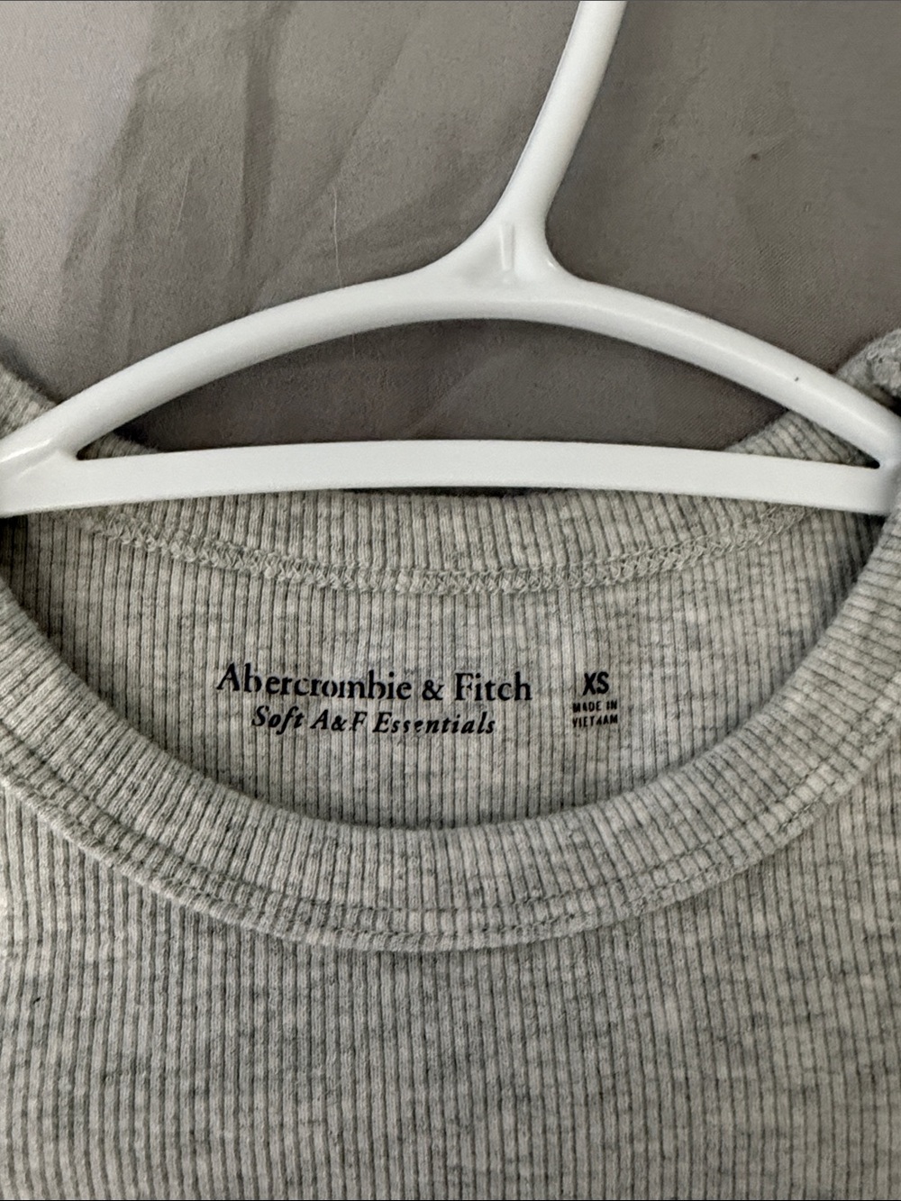 Abercrombie Essential Ribbed Tee - Picture 2 of 2